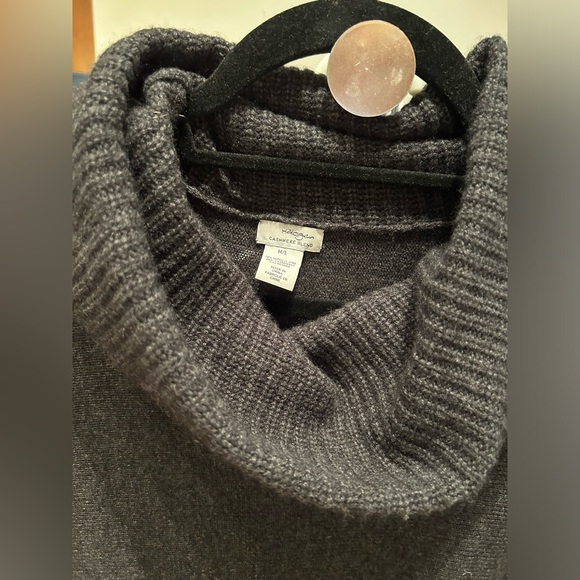 Turtleneck cashmere/wool blend Poncho - Picture 3 of 6